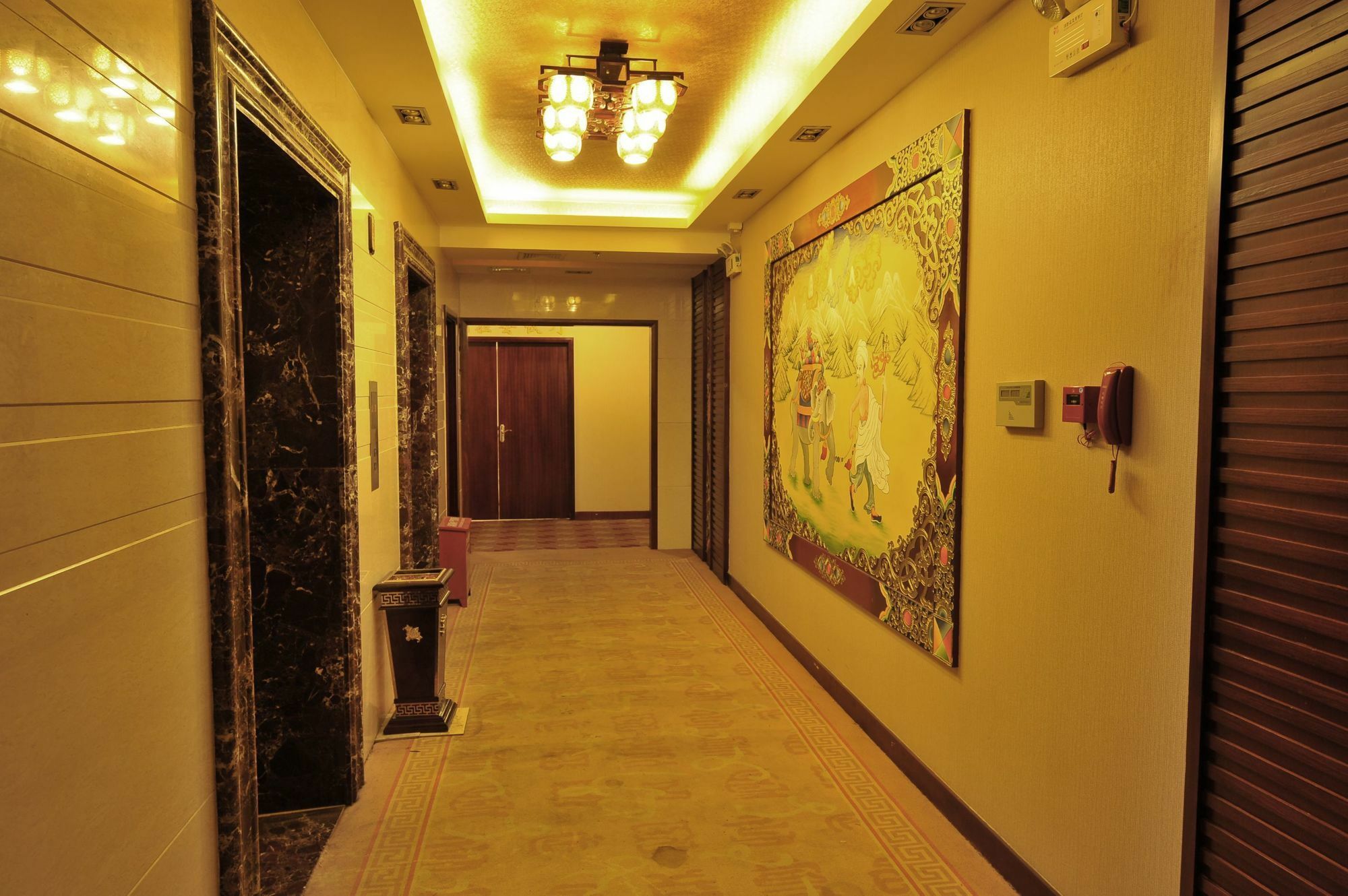 Shangri-La Original Density Hotel Buitenkant foto